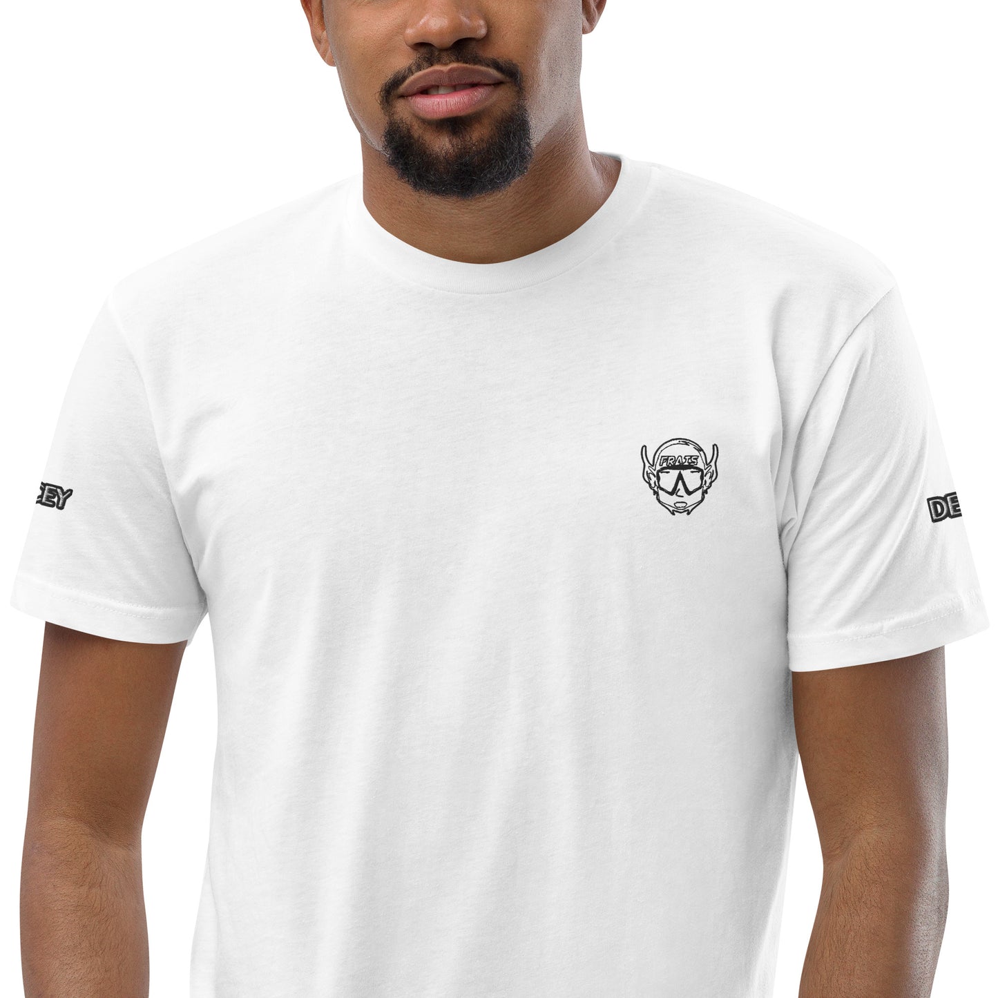 FRAIS De Luxe Short Sleeve T-shirt